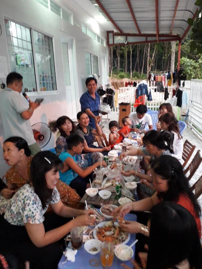 Hotel Nhà Nghỉ NgọC PhuọNg Hon Son Lai Son Zewnętrze zdjęcie