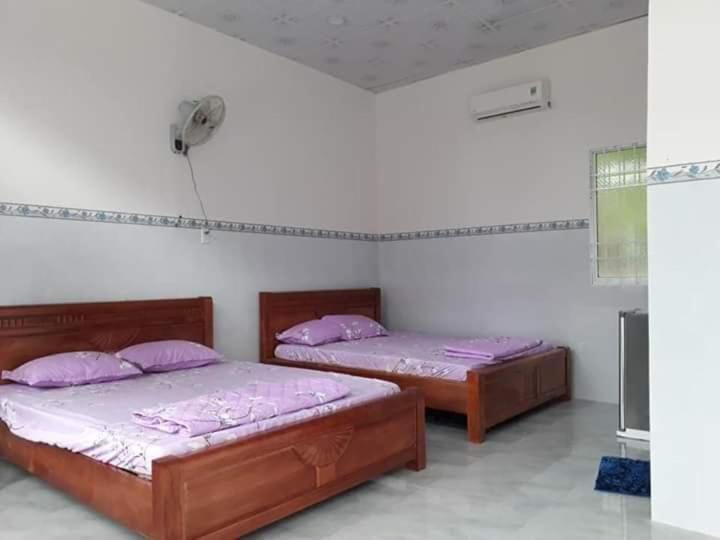 Hotel Nhà Nghỉ NgọC PhuọNg Hon Son Lai Son Pokój zdjęcie
