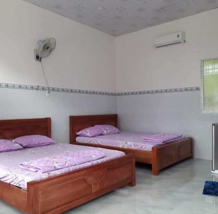 Hotel Nhà Nghỉ NgọC PhuọNg Hon Son Lai Son Zewnętrze zdjęcie